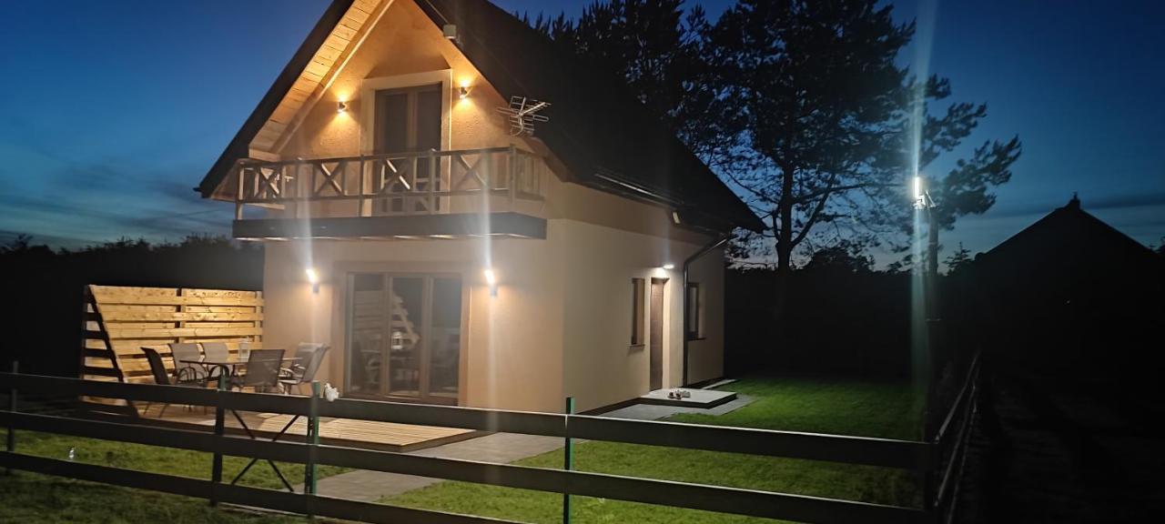 Zakatek Ciszy. Villa Sluchowo Exterior foto