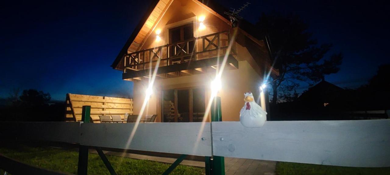 Zakatek Ciszy. Villa Sluchowo Exterior foto