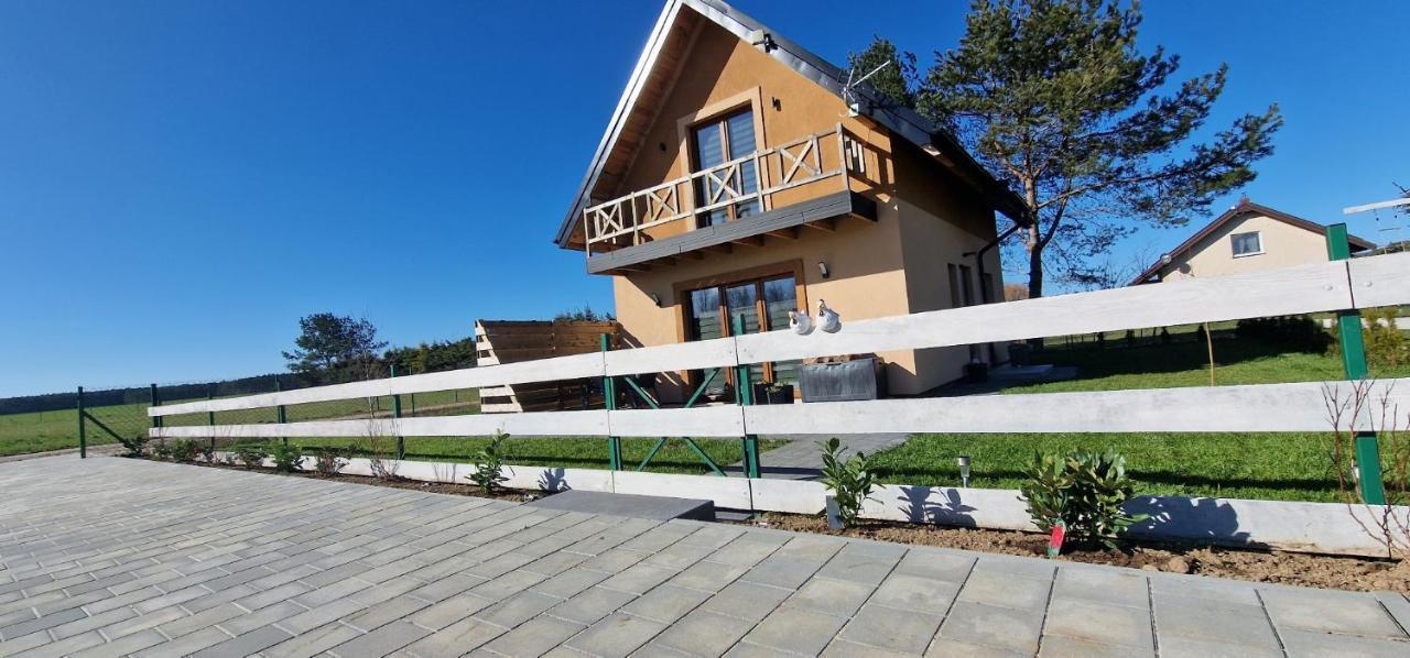 Zakatek Ciszy. Villa Sluchowo Exterior foto